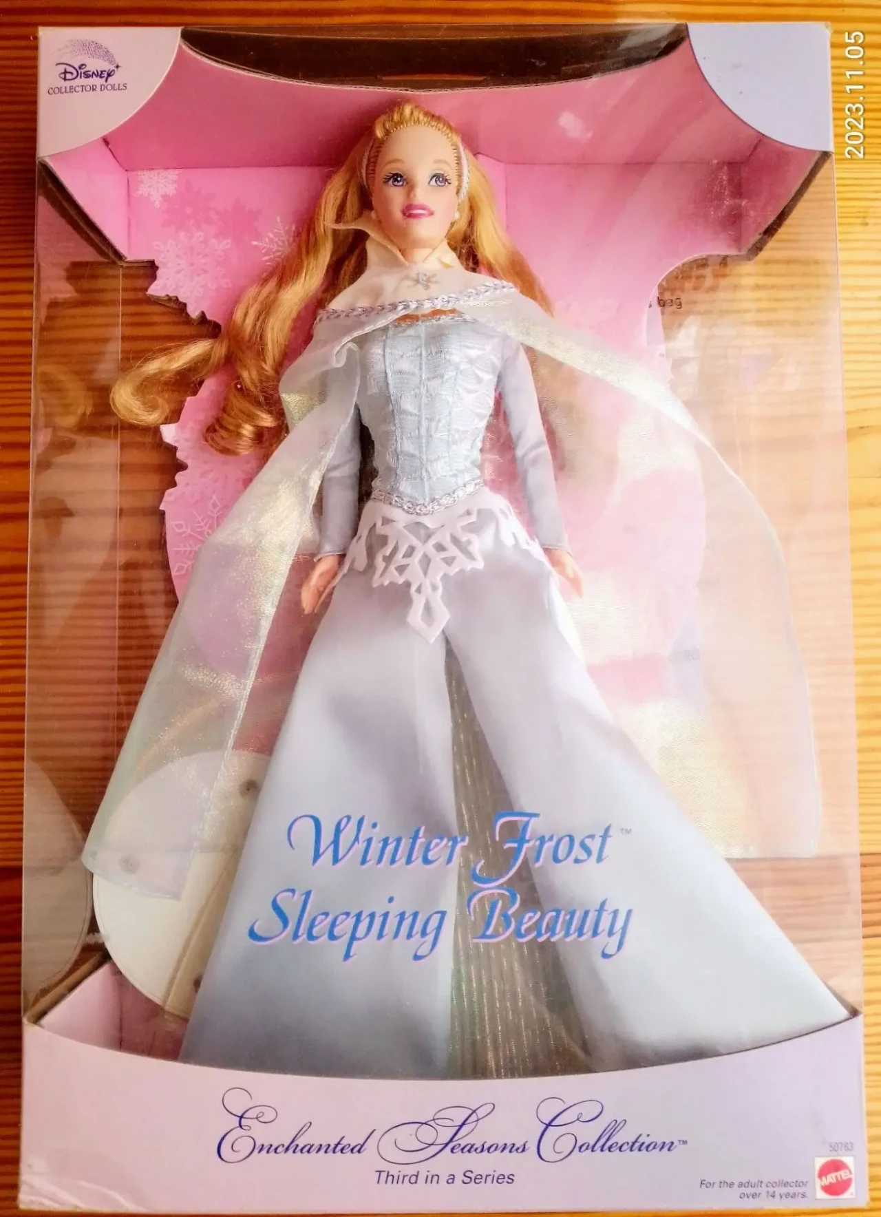 Кукла барби аврора спящая красавица зима Barbie Disney Winter Frost. Mattel. дешево 3