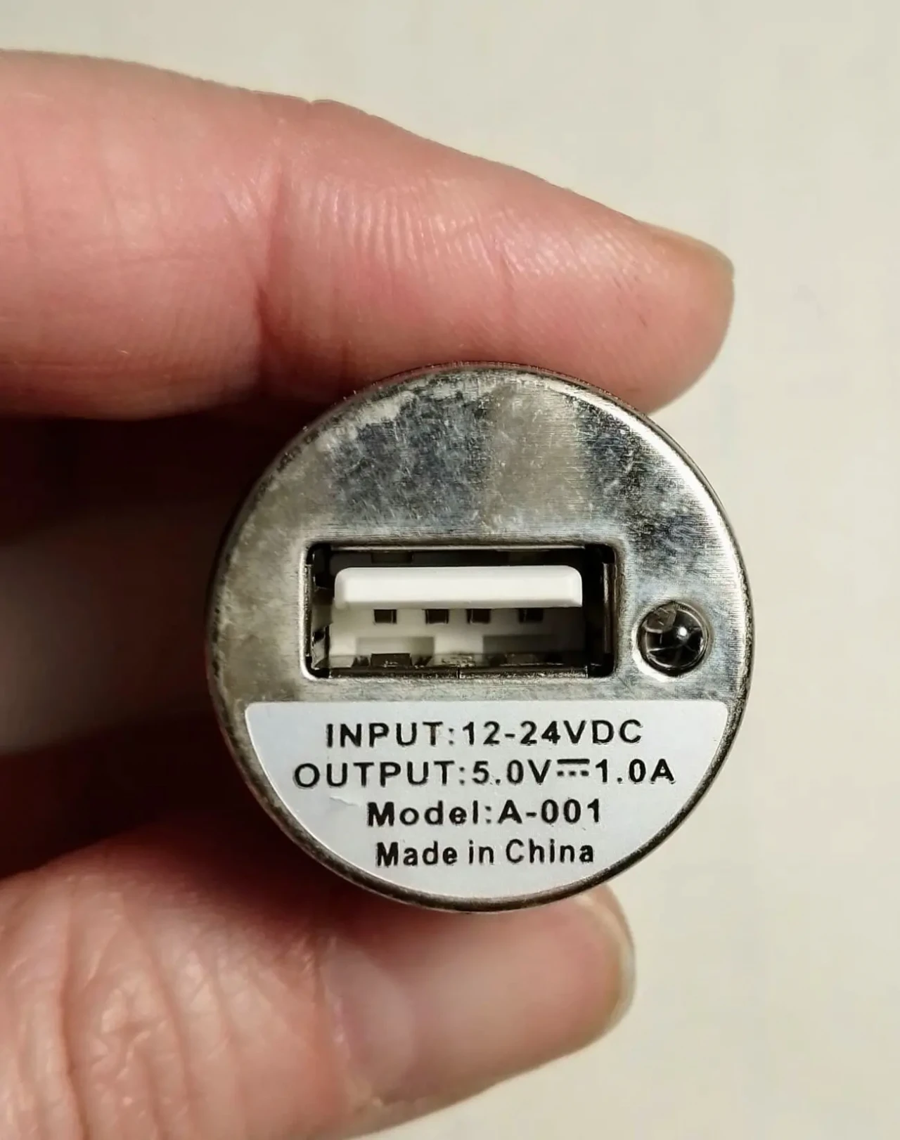 Зарядное Usb в авто прикуриватель переходник зарядка 1а