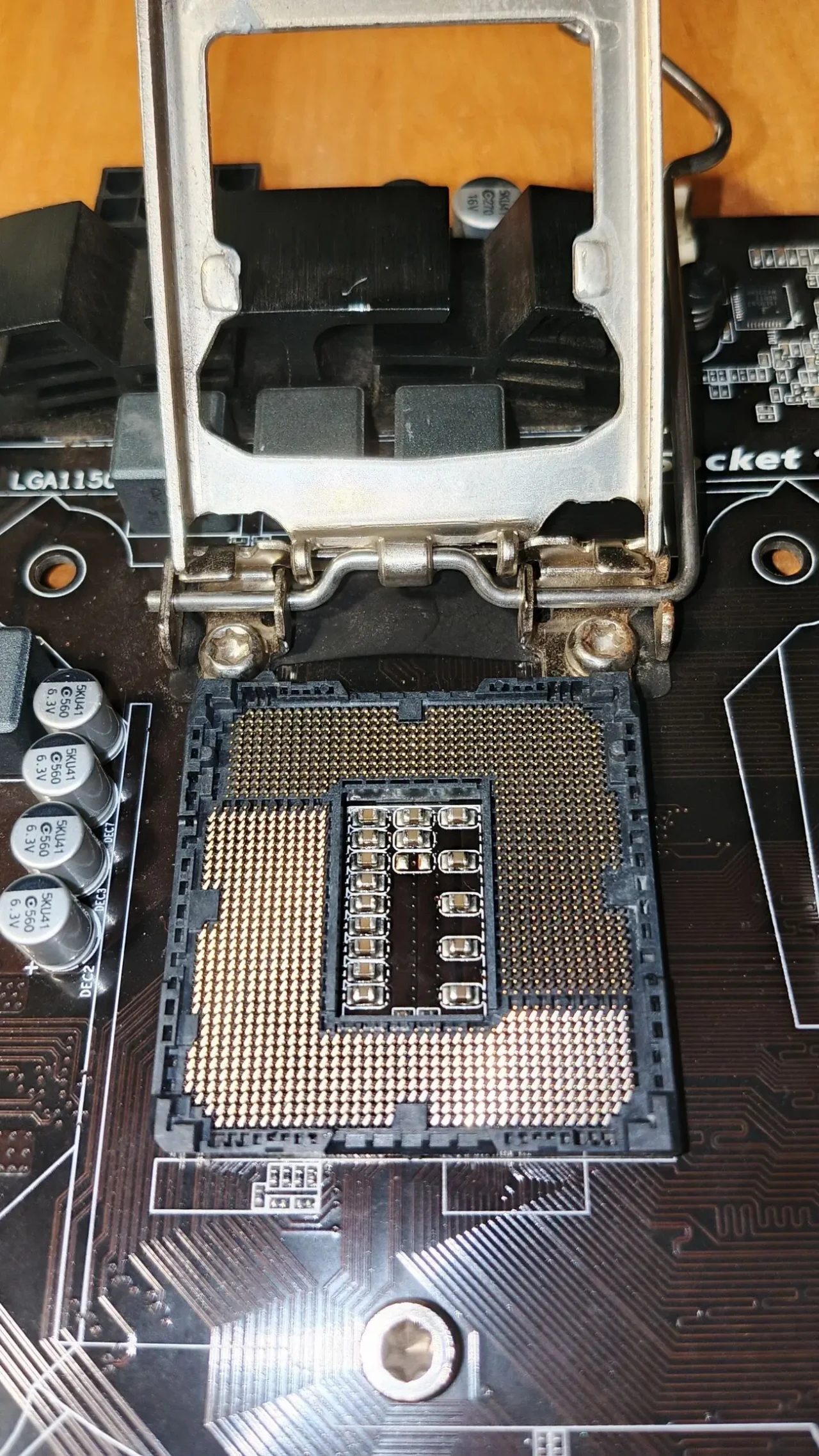 Материнська плата Gigabyte GA-B85-HD3 (s1150, B85, PCI-Ex16) (Читать текст) 2