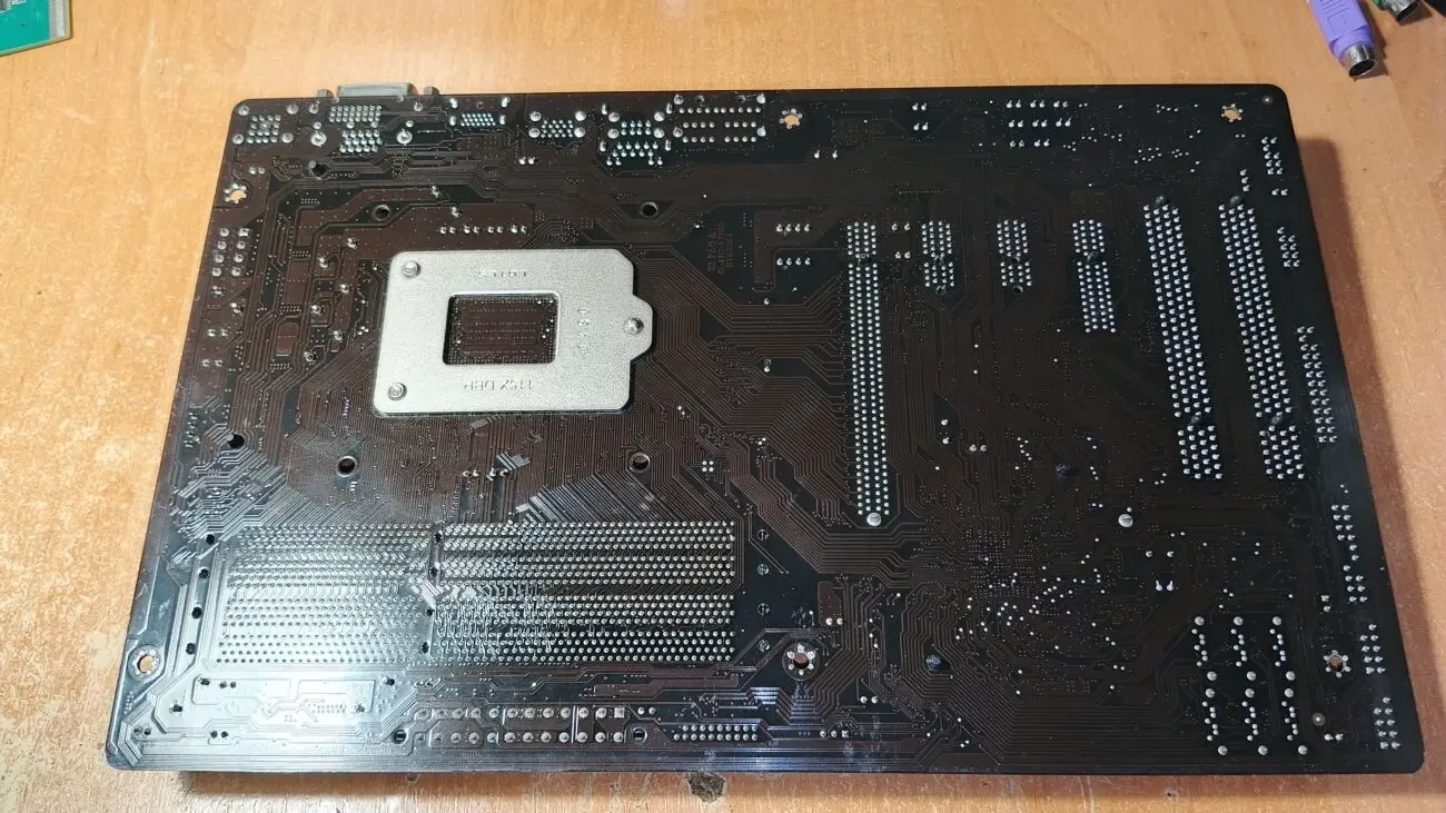 Материнська плата Gigabyte GA-B85-HD3 (s1150, B85, PCI-Ex16) (Читать текст) 3