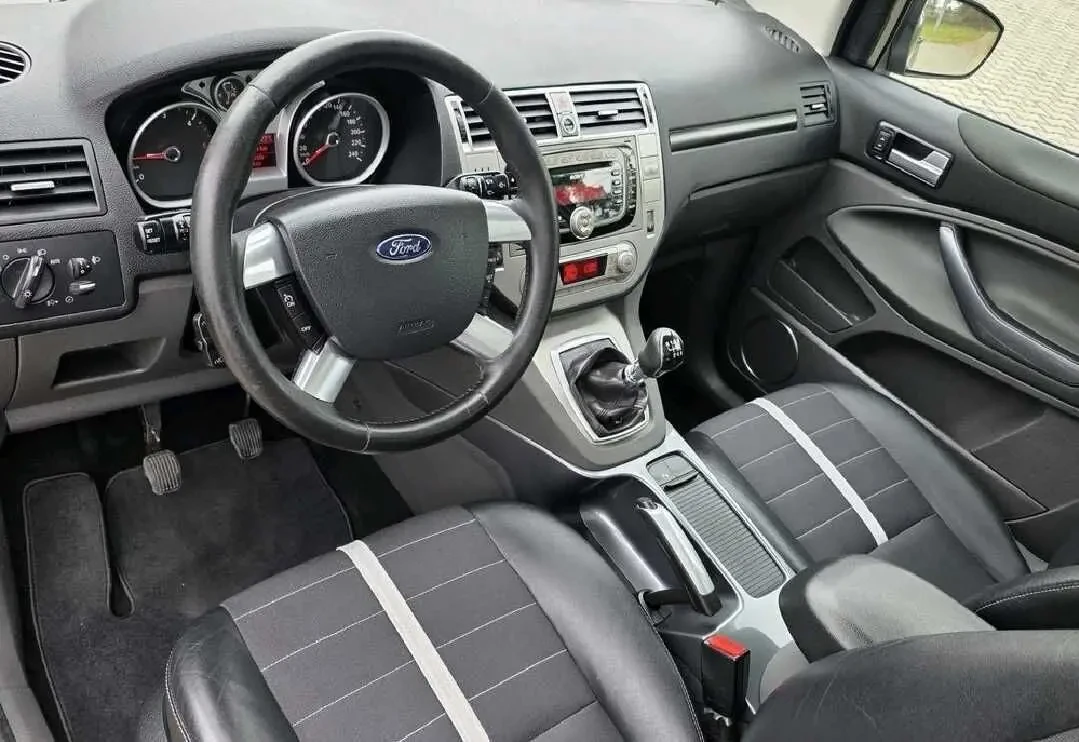 Ford Kuga 7