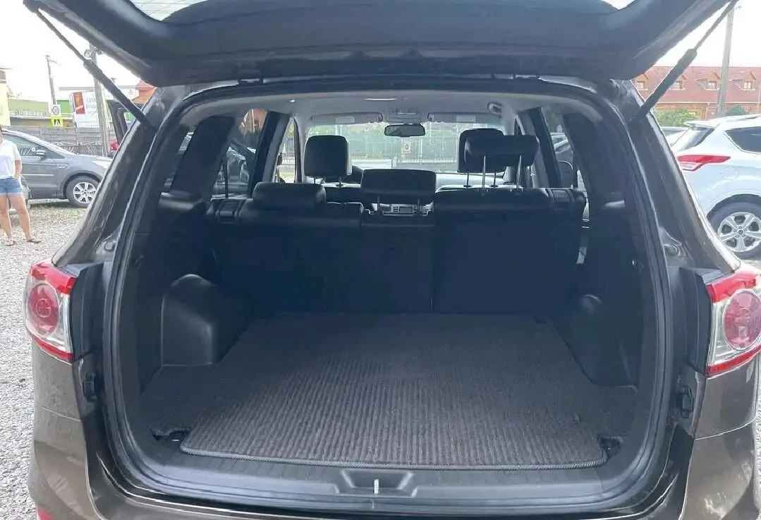 Hyundai Santa Fe 2.0 CRDi 4WD 9