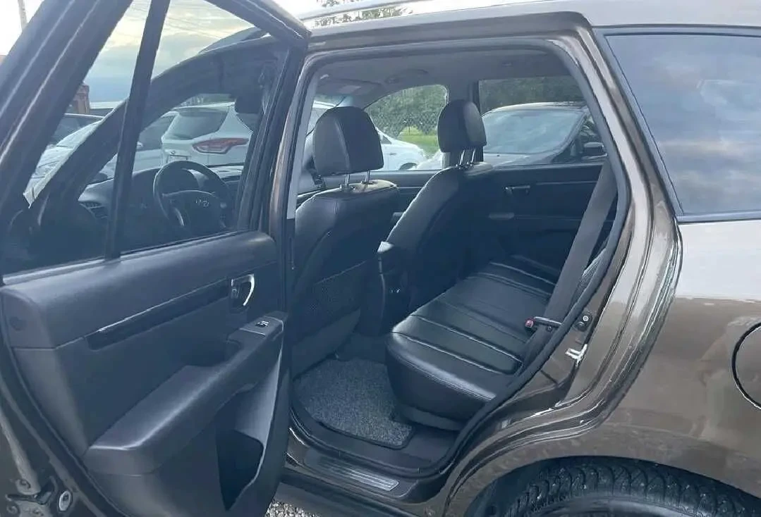 Hyundai Santa Fe 2.0 CRDi 4WD 8
