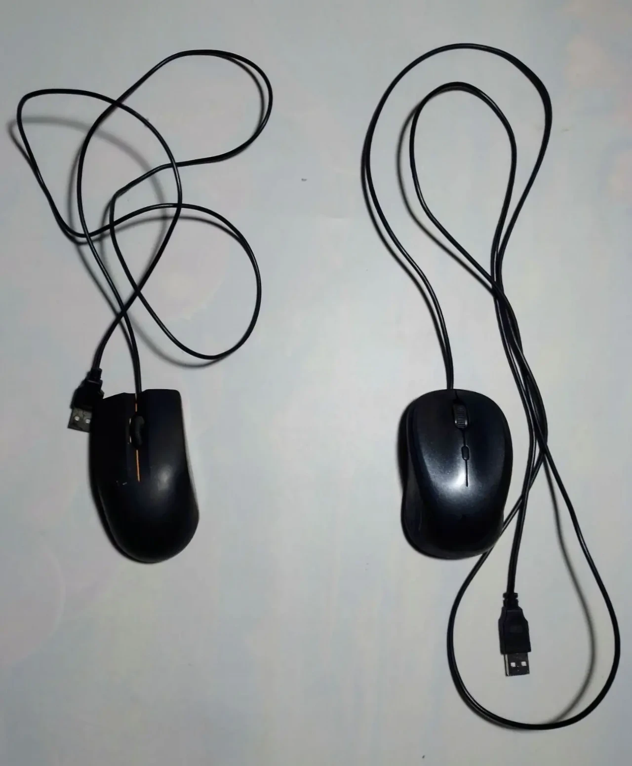 Мышка компьютерная черная проводная, симметричная гладкая, Usb, Ps2 4