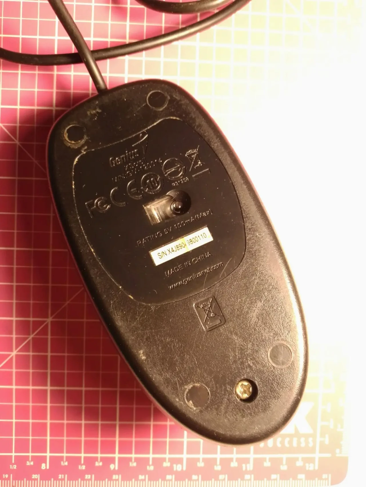Мышка компьютерная черная проводная, симметричная гладкая, Usb, Ps2 8