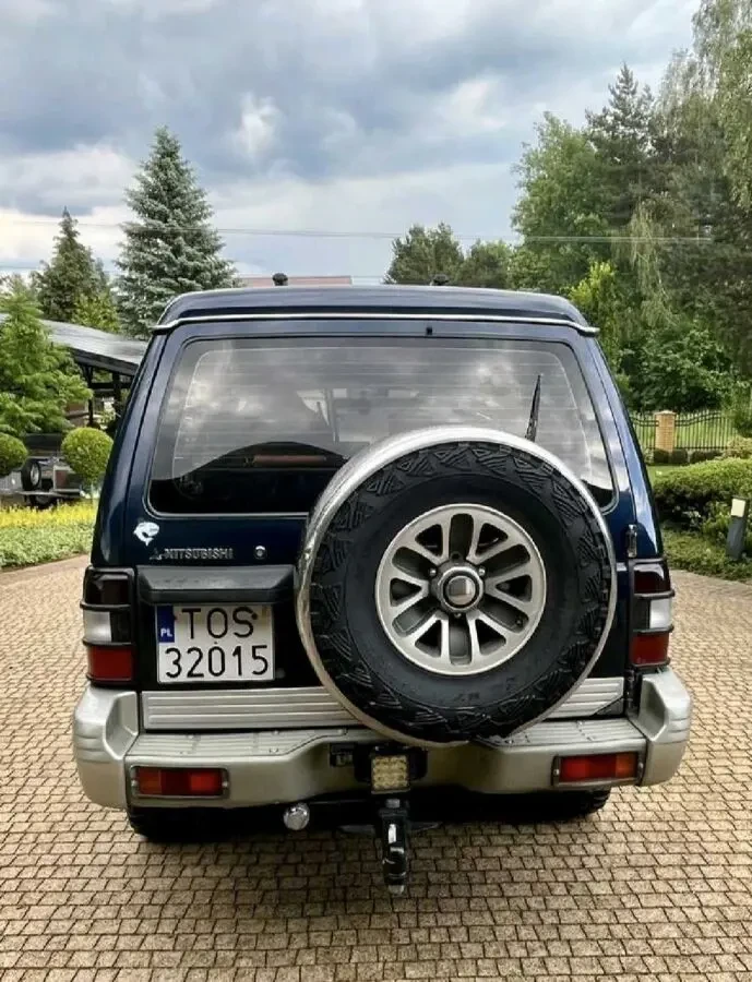 Mitsubishi Pajero 2.5 TD 3