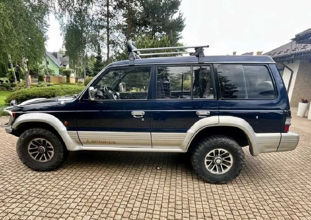 Mitsubishi Pajero 2.5 TD 2