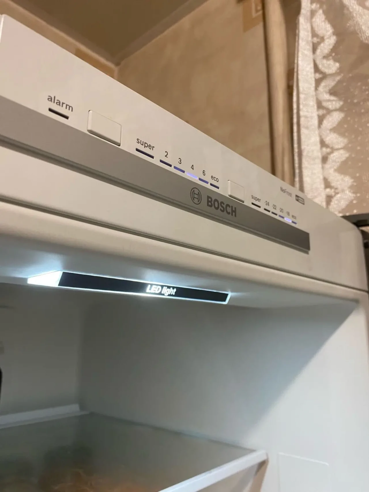 Холодильник Bosch KGN36VL326 — No Frost, тихий, економний 3