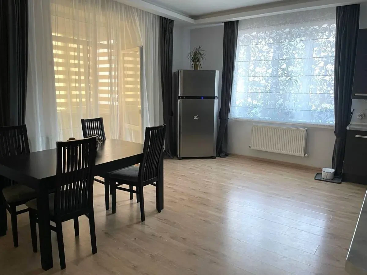 Продам 4 кімнатну дворівневу квартиру 7