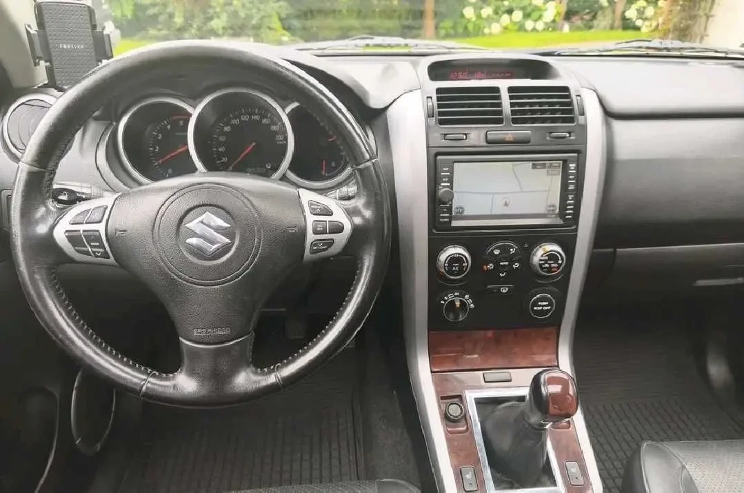Suzuki Grand Vitara для військових 5