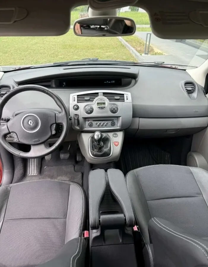 Renault Scenic 1.5 dCi 7
