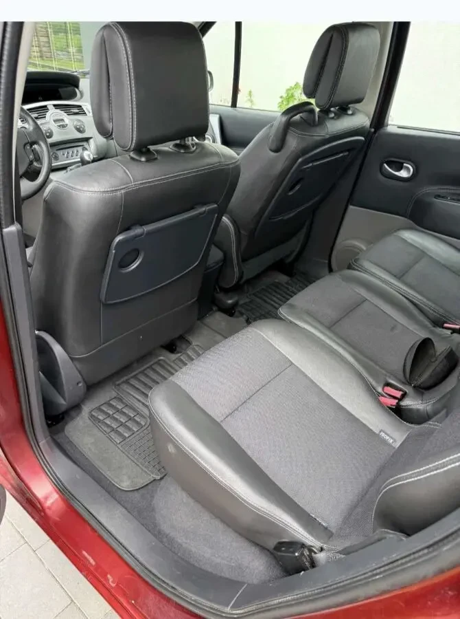 Renault Scenic 1.5 dCi 6