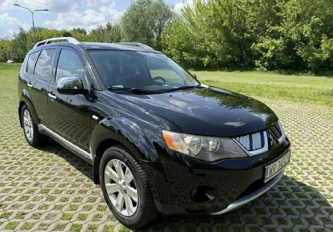 Mitsubishi Outlander 2.0 TD 2