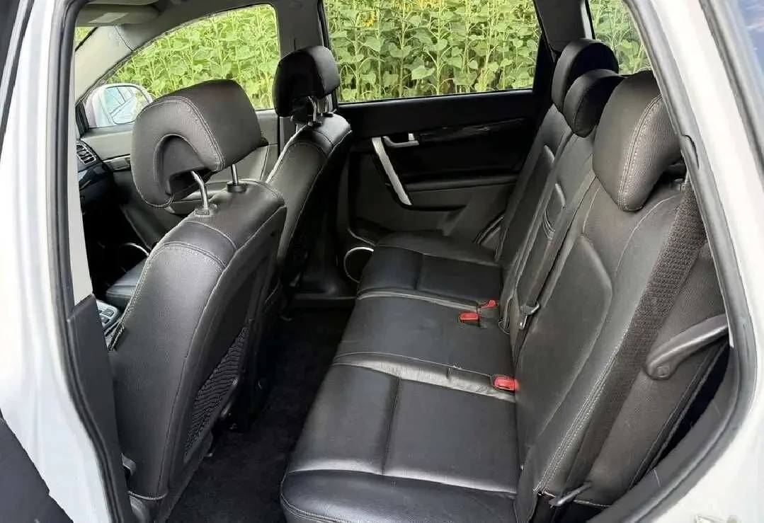 Chevrolet Captiva 8