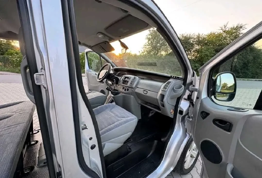 Renault Trafic 7