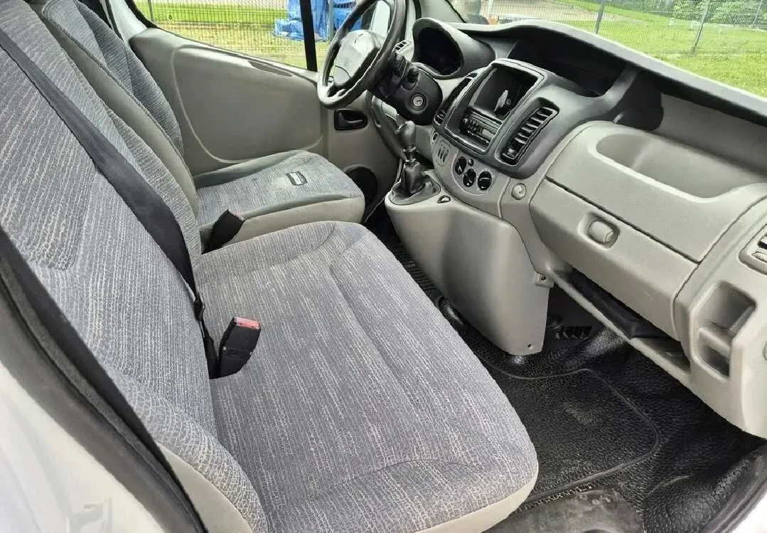 Renault Trafic 7