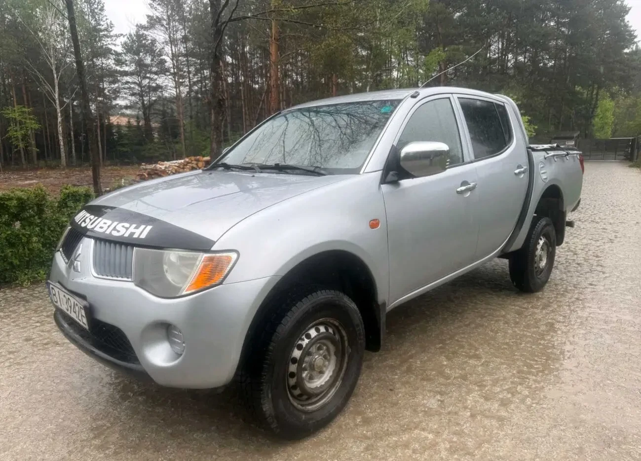 Mitsubishi L200 пікап 2