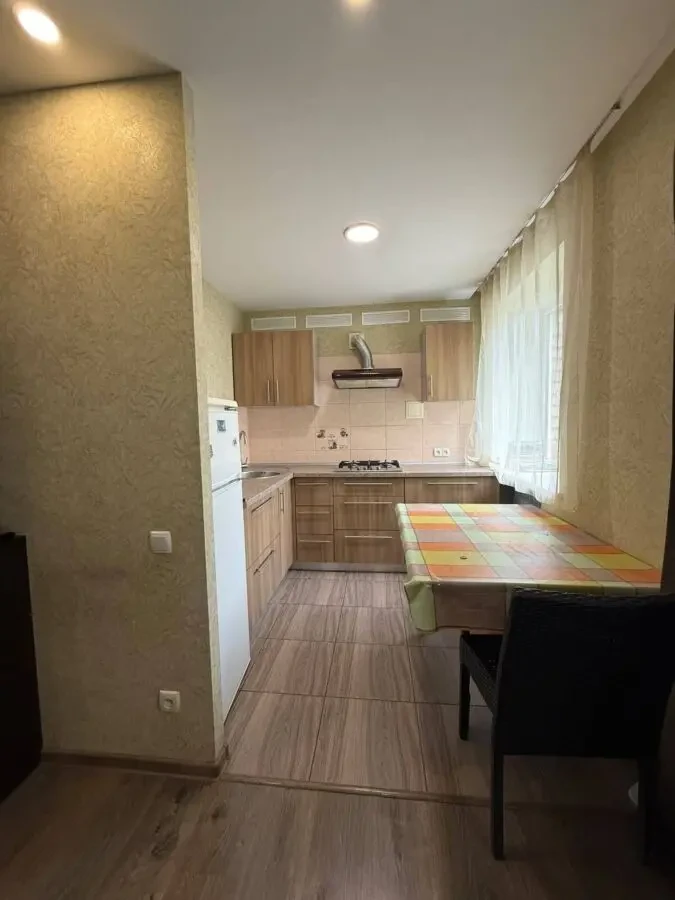 Продам 1к квартиру в Приднепровске 3