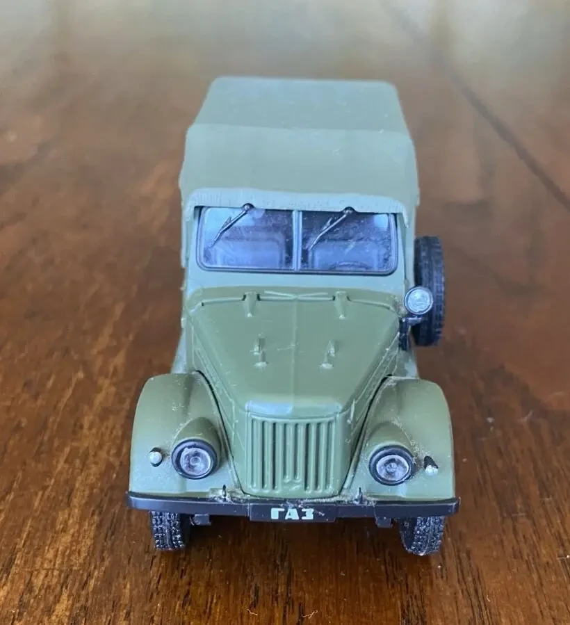 Модель автомобиля газ-69 1:43 Deagostini 2