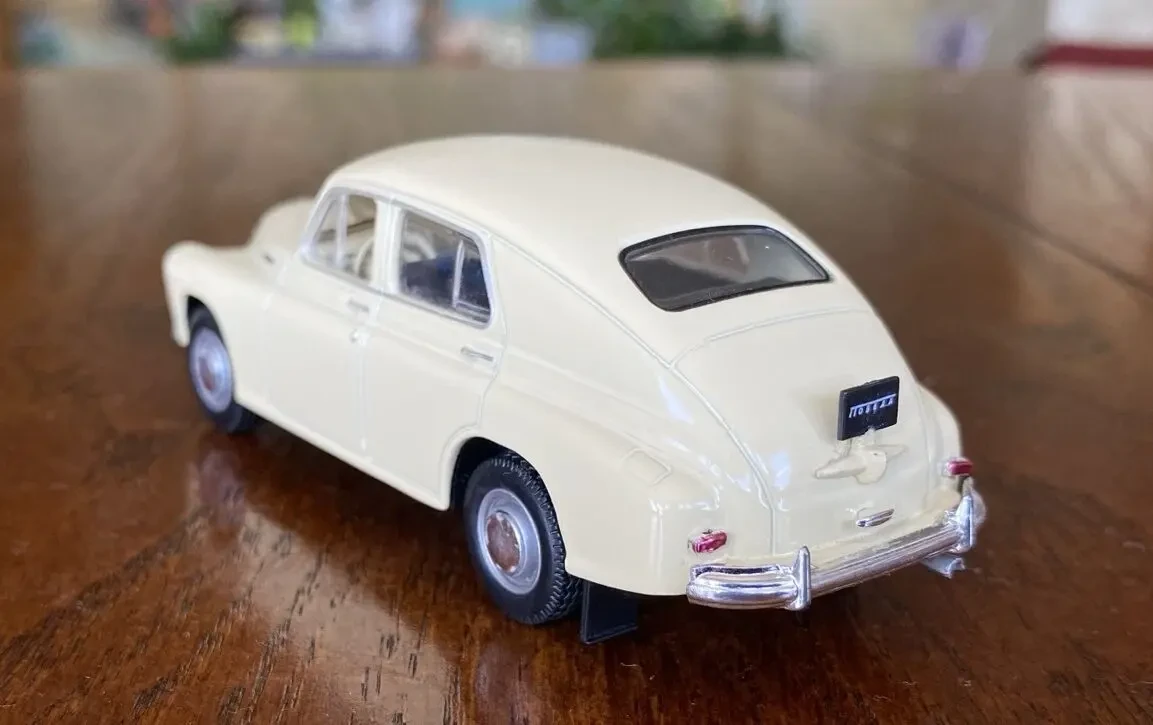 Игрушка модель автомобиля газ-м20в Победа 1:43 Deagostini 6