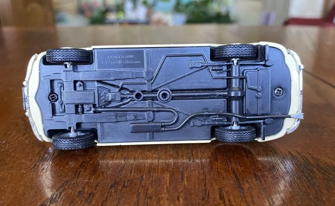 Игрушка модель автомобиля газ-м20в Победа 1:43 Deagostini 8