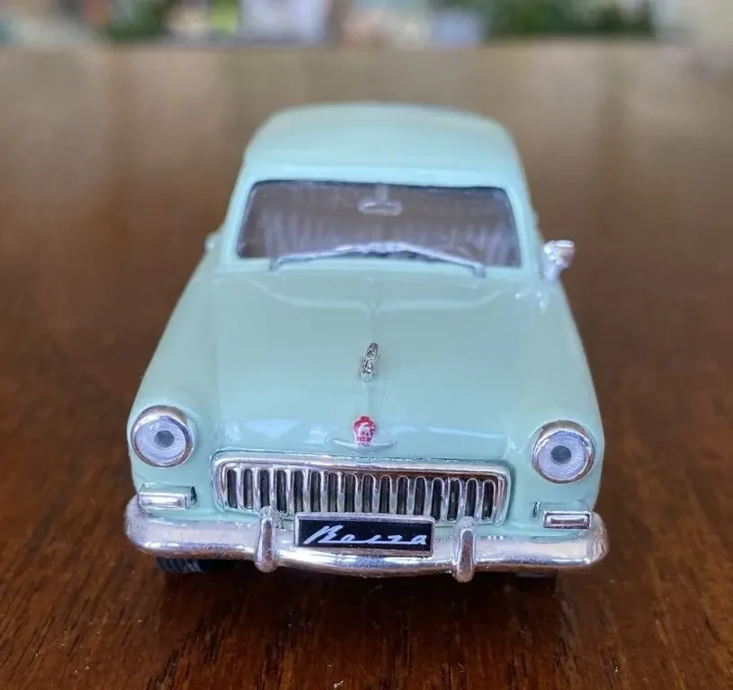 Игрушка модель автомобиля газ-21и Волга 1:43 Deagostini 2
