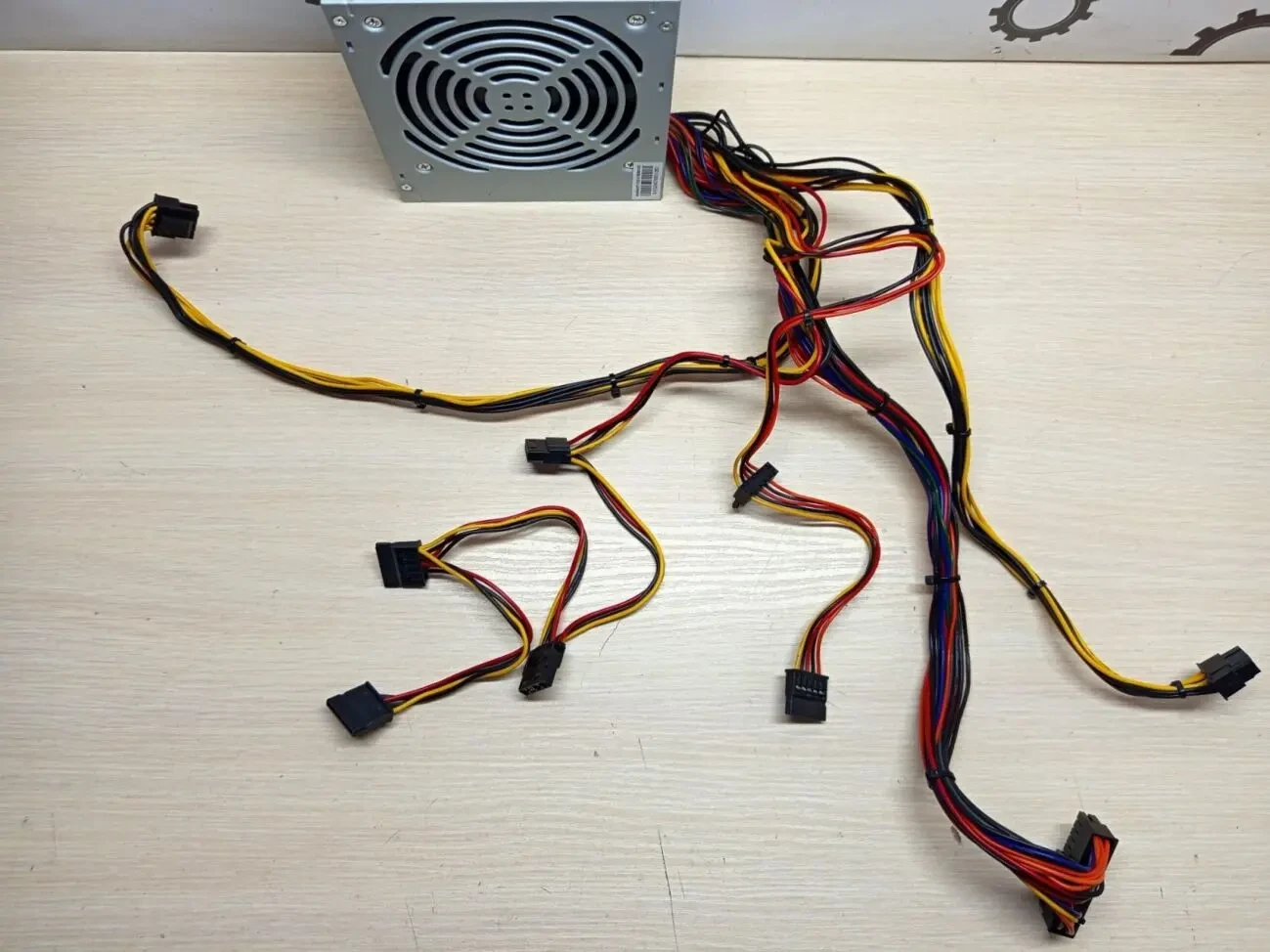 Блок живлення QUBE 80+ QBC-GPS600A12 600W 4