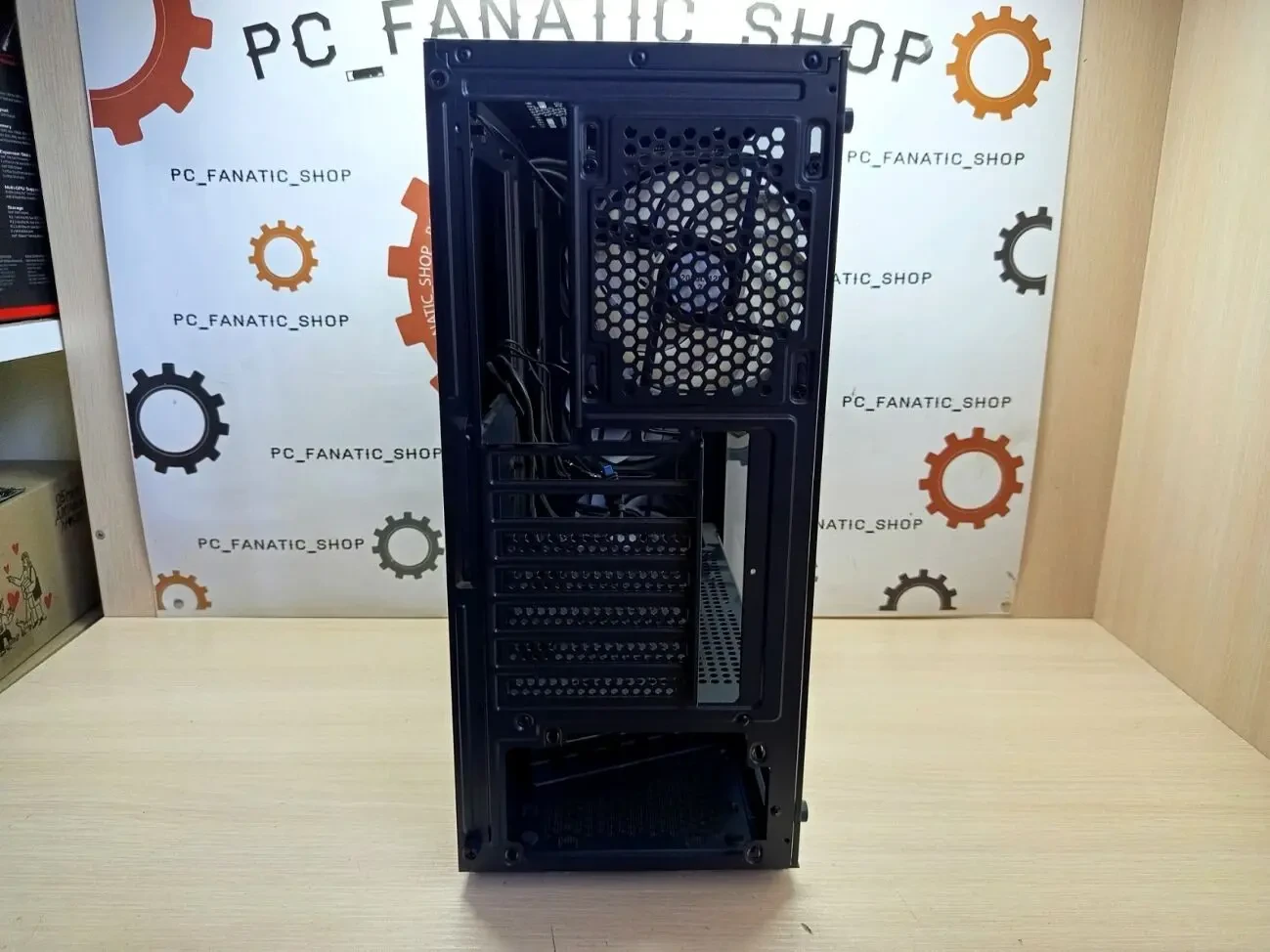 Корпус Prologix E114 Tempered Glass Black 8