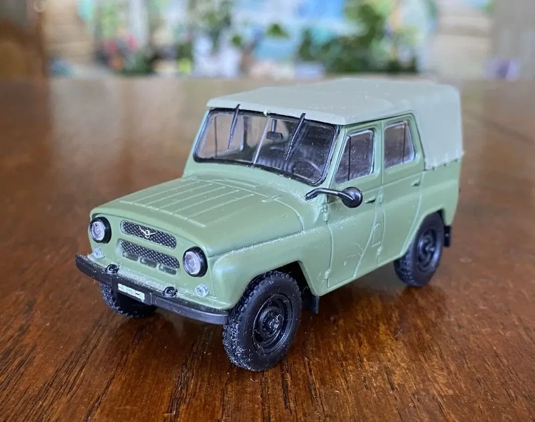 Игрушка модель автомобиля уаз-469б 1:43 Deagostini