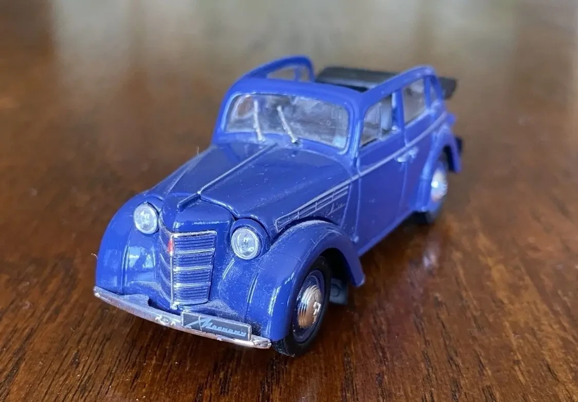 Игрушка модель автомобиля Москвич-400-420А 1:43 Deagostini