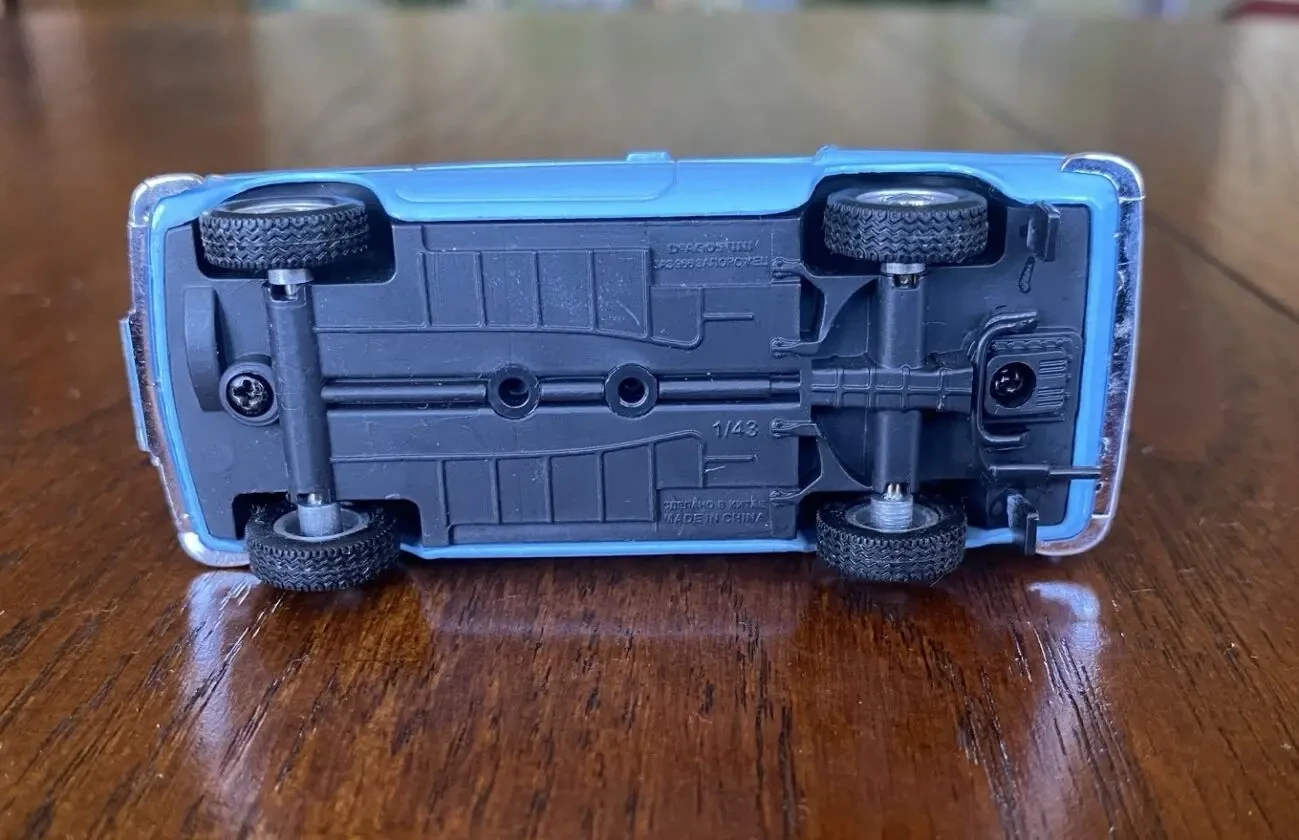 Игрушка модель автомобиля заз-968 1:43 Deagostini 8
