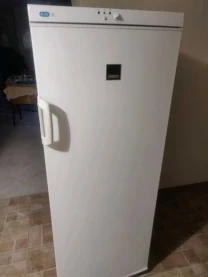 Морозильна камера Zanussi