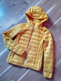 Ультра тонкий пуховик куртка від Benetton
