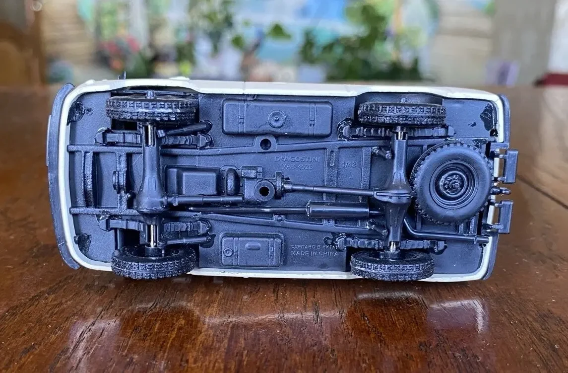 Модель автомобиля уаз-452в 1:43 Deagostini 8