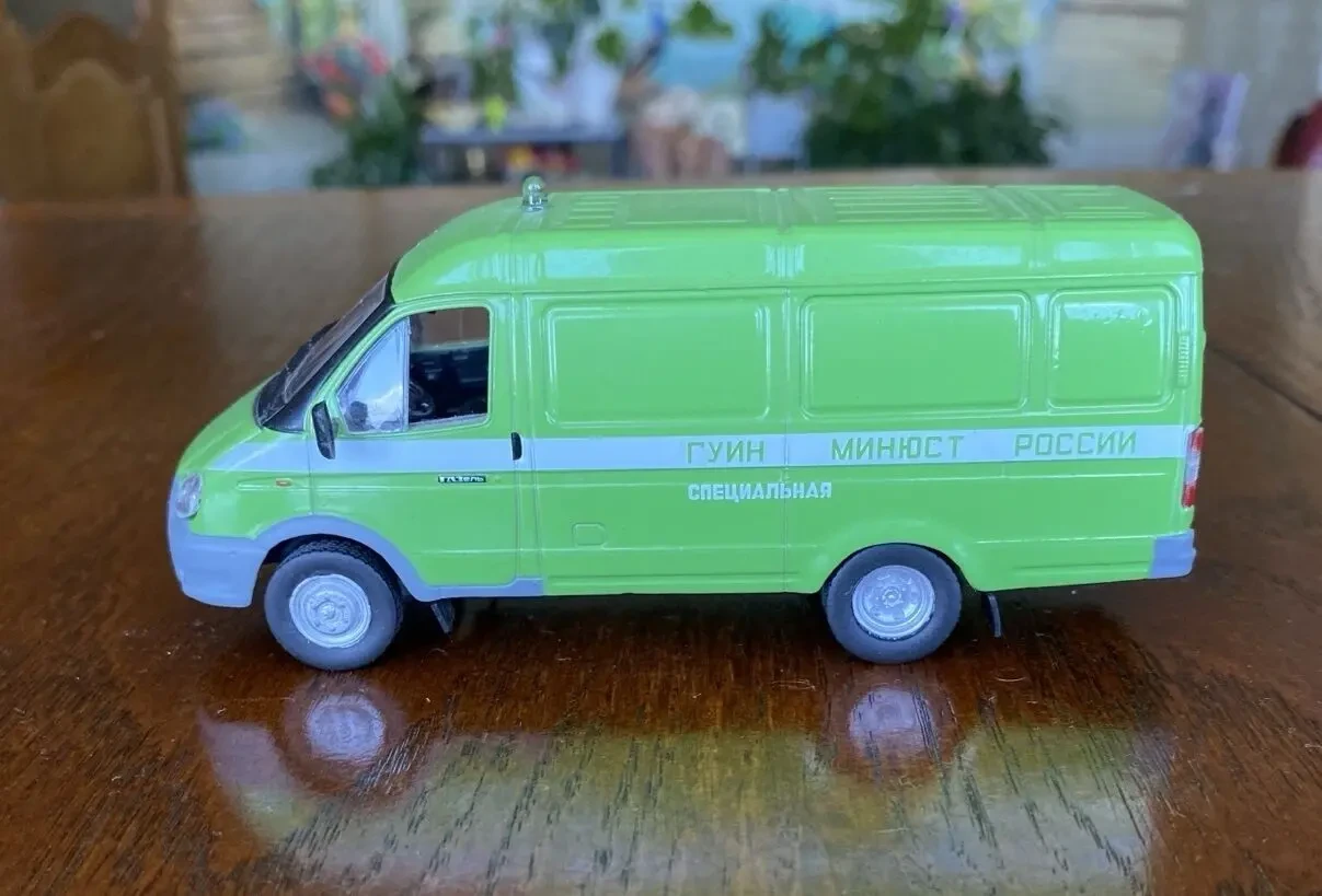 Игрушка модель автомобиля газ-2705 Газель 1:43 Deagostini 7