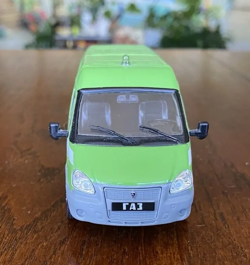 Игрушка модель автомобиля газ-2705 Газель 1:43 Deagostini 2