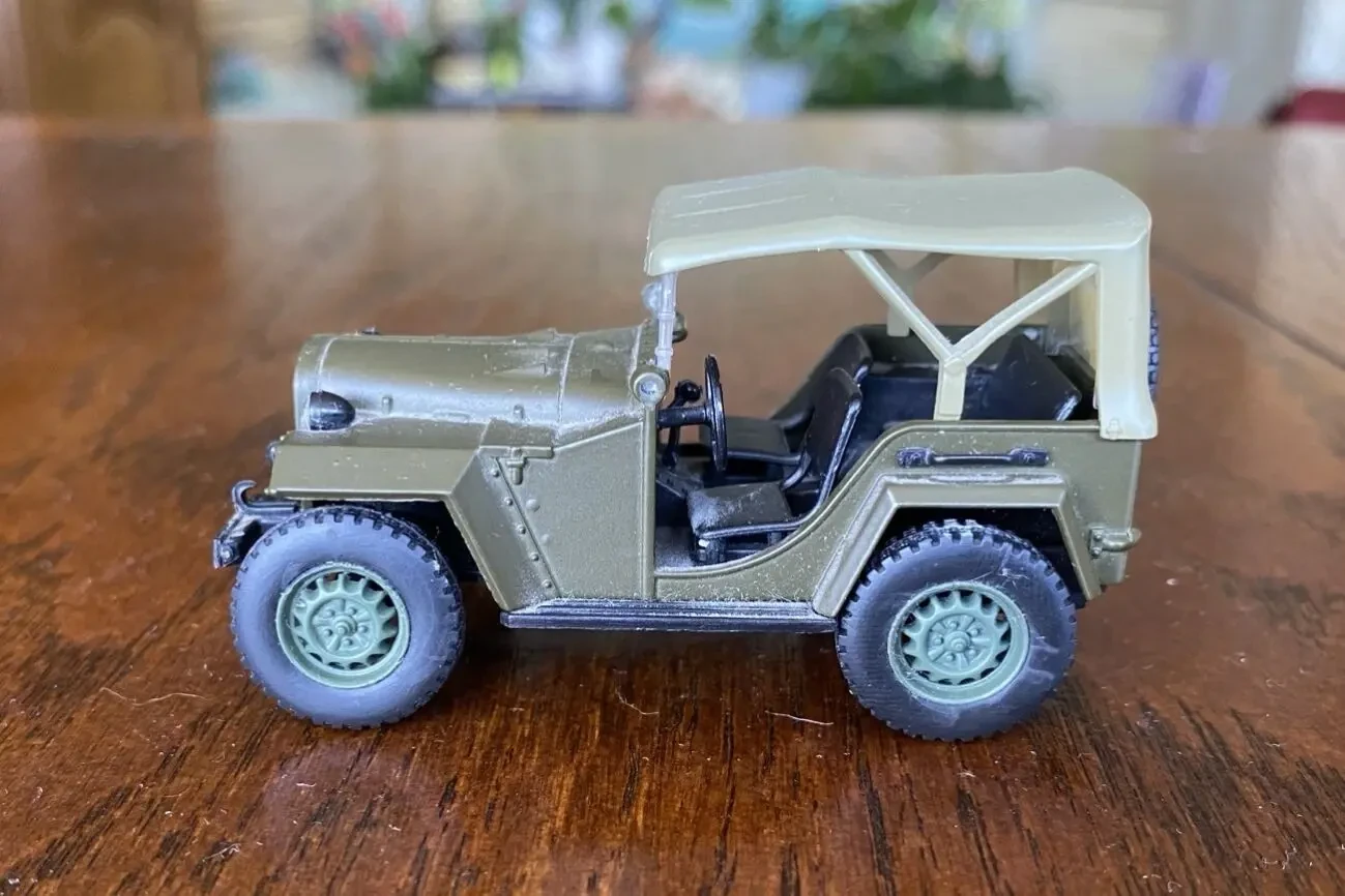 Игрушка модель автомобиля газ-67б 1:43 Deagostini 7