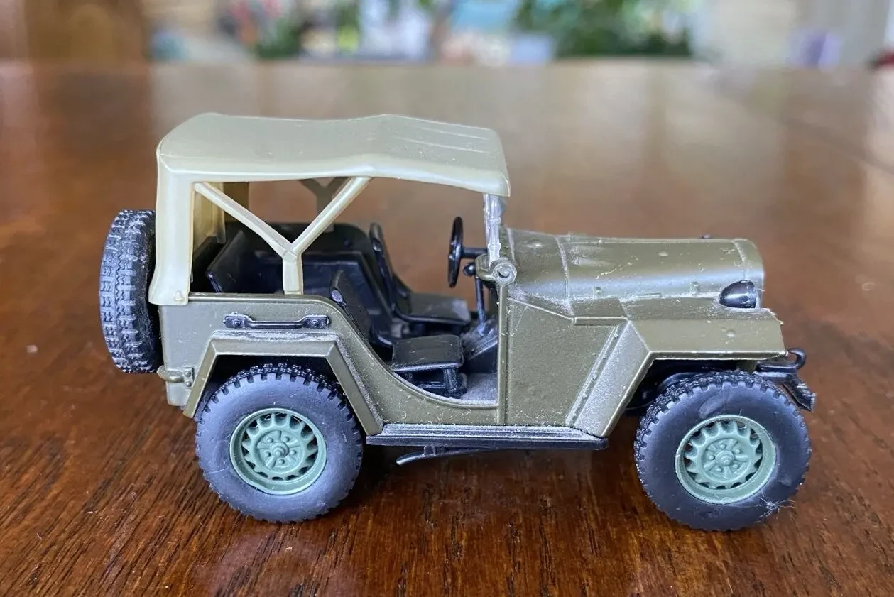 Игрушка модель автомобиля газ-67б 1:43 Deagostini 4