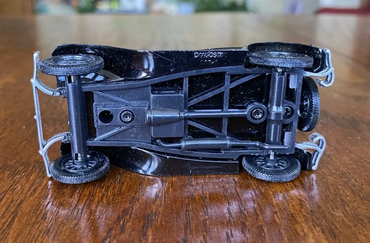Игрушка модель автомобиля газ-а 1:43 Deagostini 8