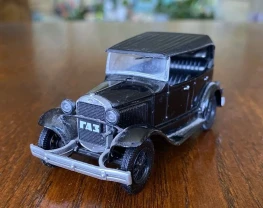 Игрушка модель автомобиля газ-а 1:43 Deagostini
