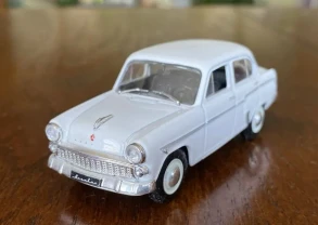 Игрушка модель автомобиля Москвич-403 1:43 Deagostini