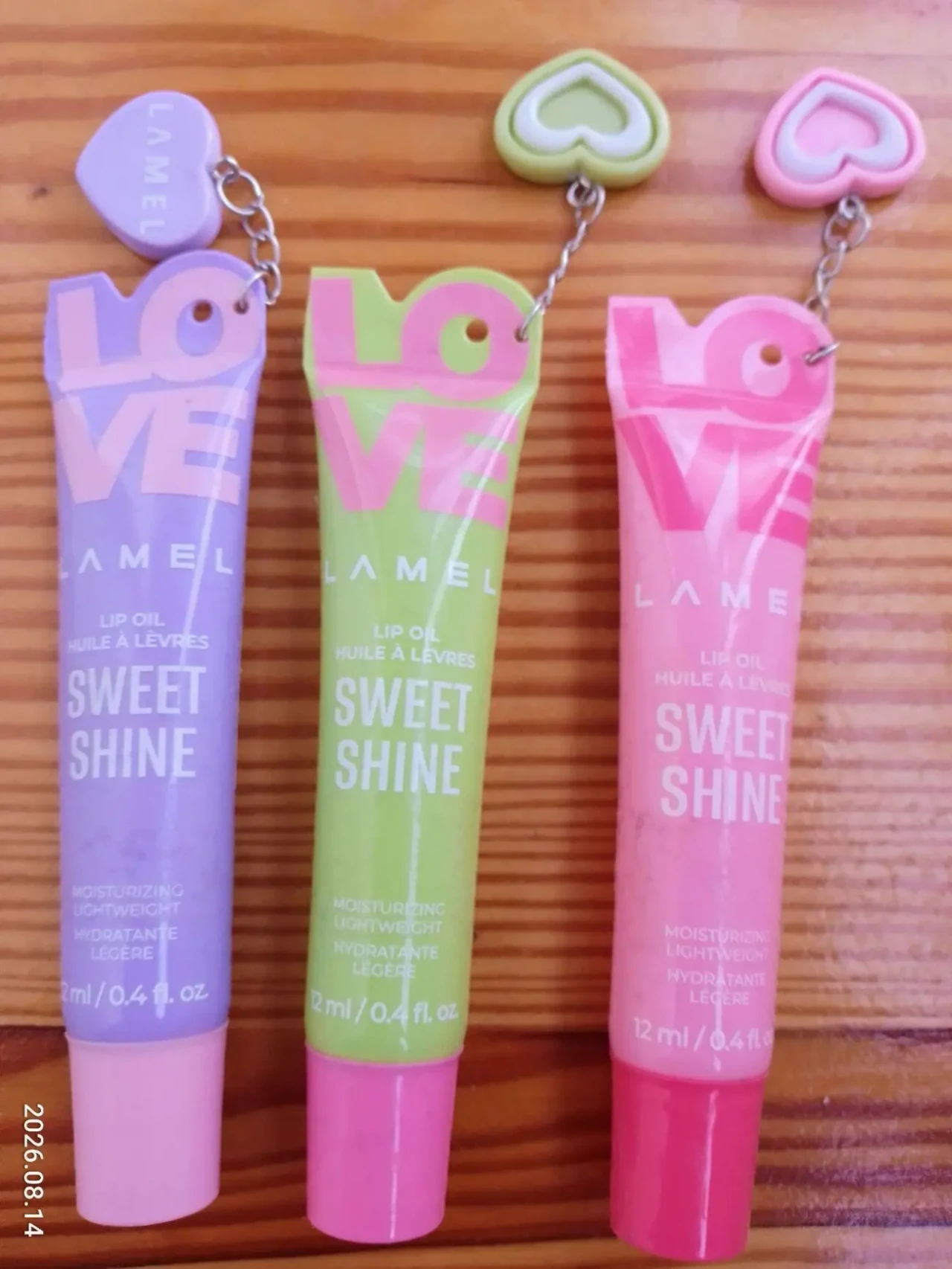 Ухаживающее масло бальзам для губ Lamel Love Sweet Shine Lip Oil клубника, арбуз, виноград, 12 мл