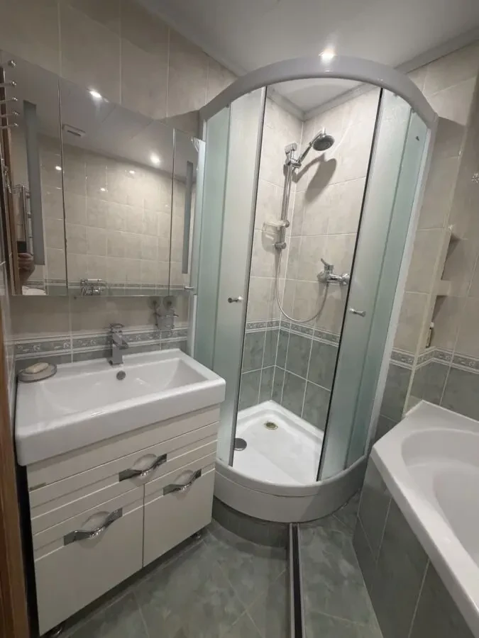 Простора 4-кімнатна квартира 110 м² — заїжджай і живи 9