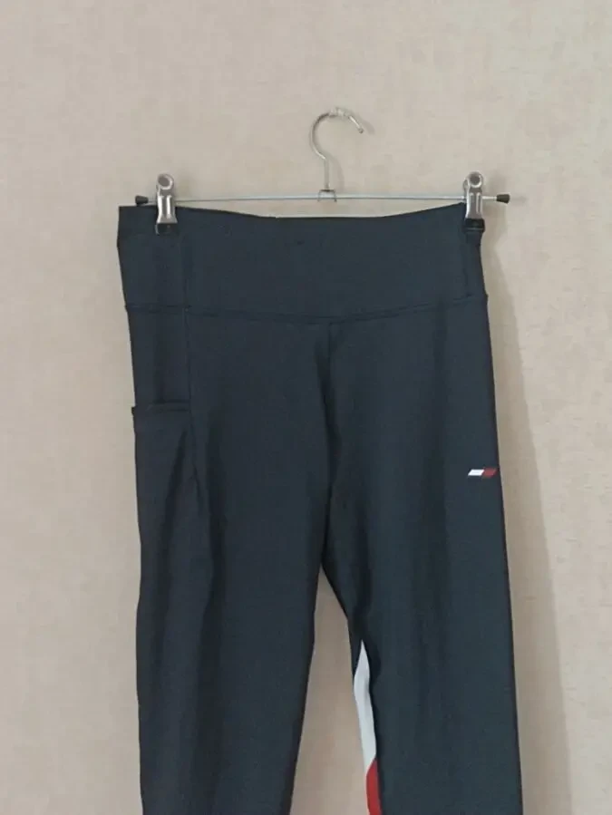 Tommy Hilfiger Спортивные женские капри т синие в разноцветные полоски М 5