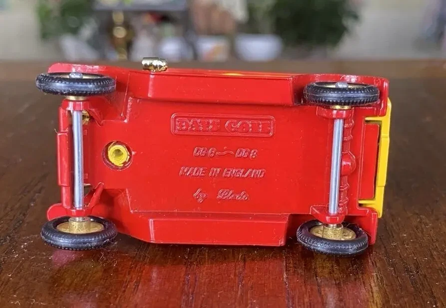 Игрушка модель автомобиля Murphys 1:43 Lledo Англия 8