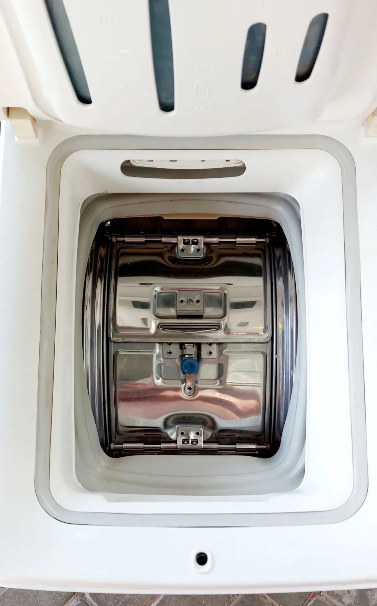 Пралка ARDO TL105S, Італія 5