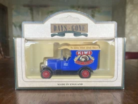 Игрушка модель автомобиля Kiwi 1:43 Lledo Англия