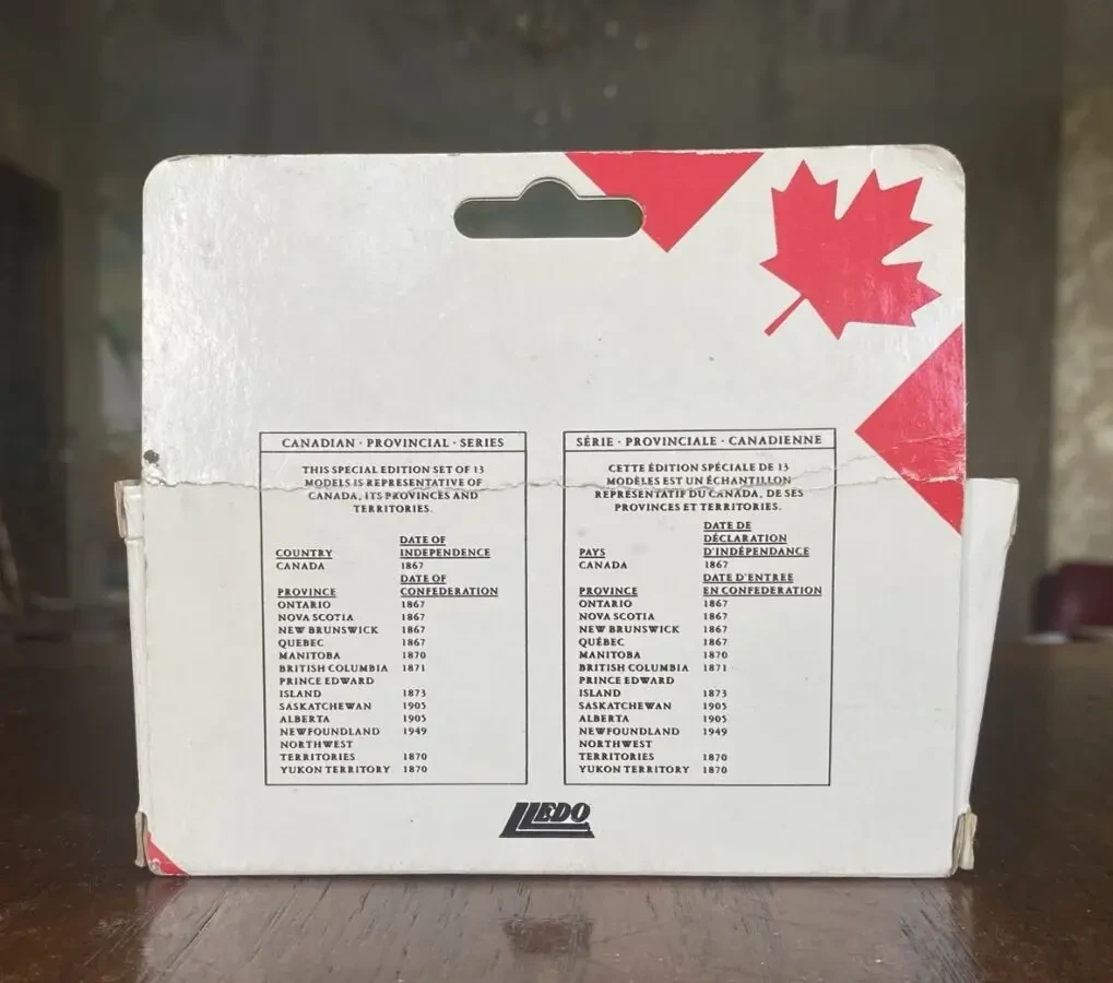 Игрушка модель автомобиля Saskatchewan 1:43 Lledo Англия 2