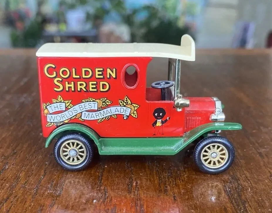 Игрушка модель автомобиля Golden Shred 1:43 Lledo Англия 4