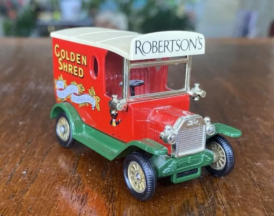 Игрушка модель автомобиля Golden Shred 1:43 Lledo Англия 3